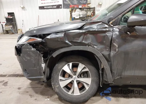 2020 Subaru Ascent Premium z USA, uszkodzony, nr VIN 4S4WMACD3L3479600